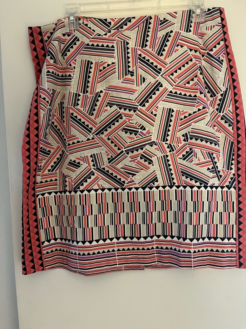 NIC+ZOE Geometric Print Pencil Skirt in Black, Cream, Coral